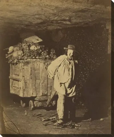 Картина Манекен тянет телегу с костями