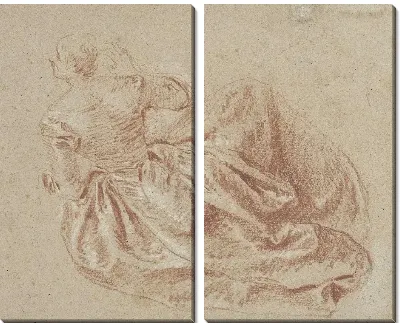 Дама сидит на полу