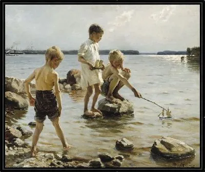 Мальчики играют на берегу