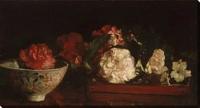 Картина Цветы на японском подносе на столе из красного дерева