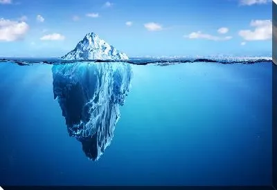 Айсберг в море