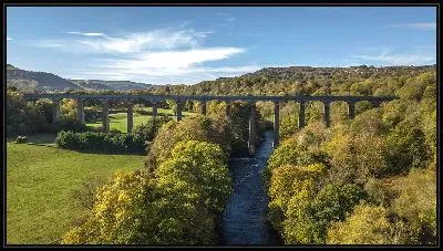 Картина Акведук и природа