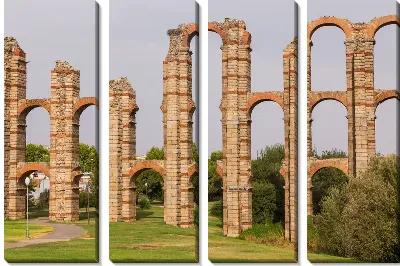 Модульная картина Разрушенный акведук