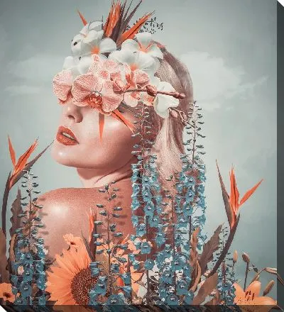 Девушка с полевыми цветами