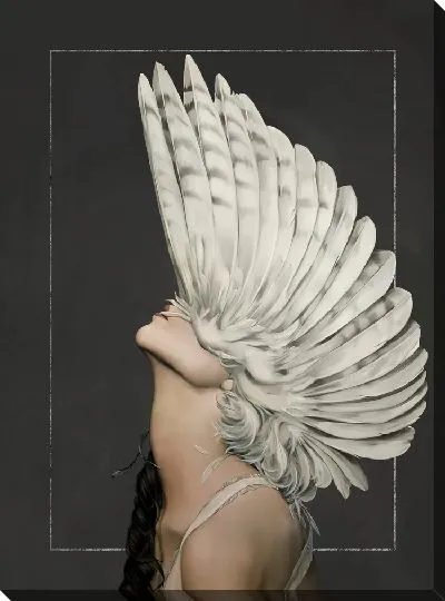 Картина Девушка с перьями на голове на фоне серебряного прямоугольника