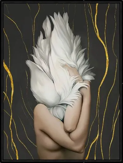 Картина Девушка с перьями и золотыми линиями