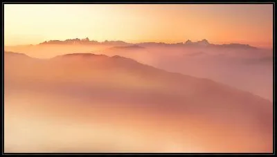 Картина Туманный закат в горах