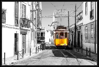 Желтый трамвай в Португалии