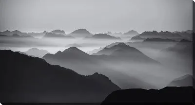 Постер Бархатистый туман в горах