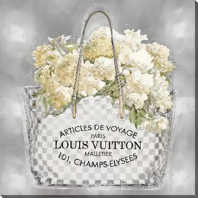 Белые гортензии в сумке