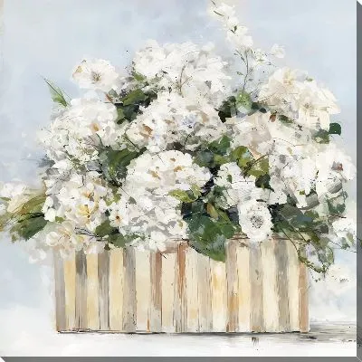 Картина маслом Белые гортензии в продолговатом кашпо