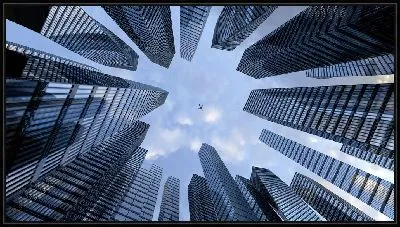 Взгляд на небоскребы снизу