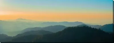 Постер Красивый закат в туманных горах