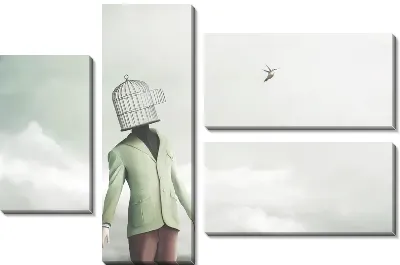 Птица вылетает из клетки