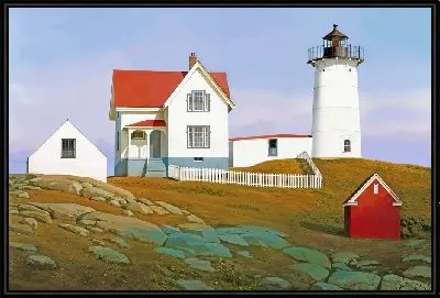 Дом с маяком на холме