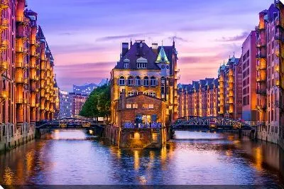 Каналы в Гамбурге на закате