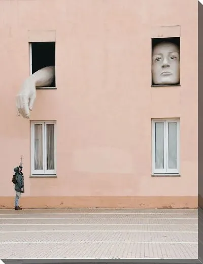 Постер Человек в окнах