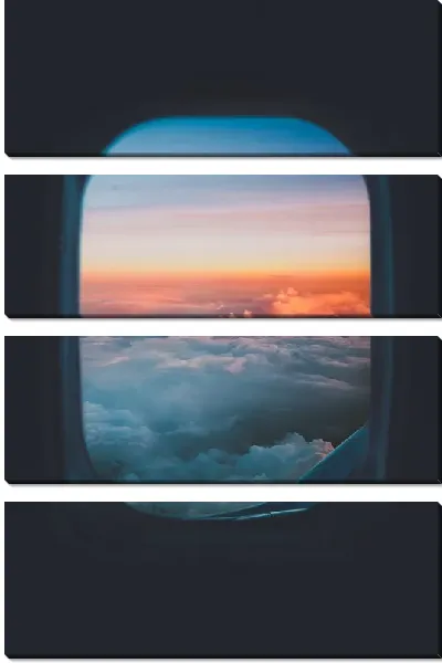 Модульная картина Иллюминатор с видом на облака