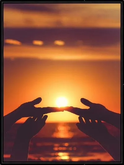 Картина Солнце между ладошек