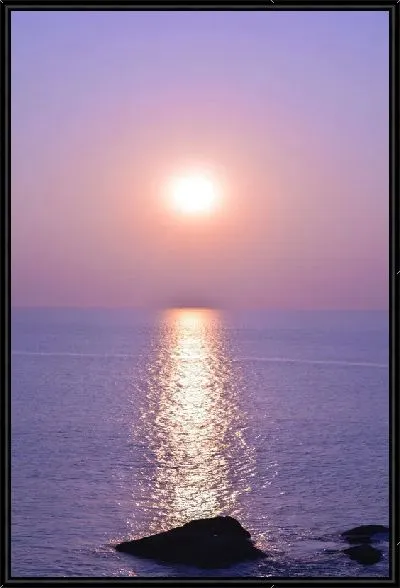 Картина Отражение Солнца в водной глади