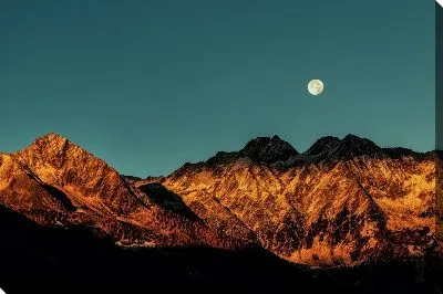 Постер Луна над горами №9