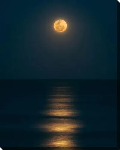 Постер Лунный свет на водной глади