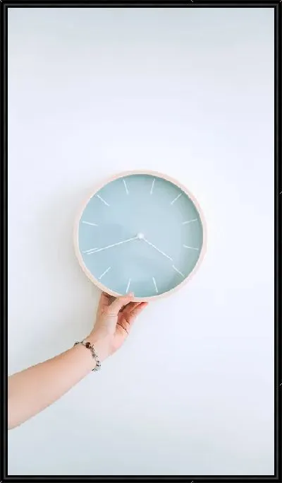 Картина Часы в руке