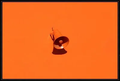 Картина Оранжевый громкоговоритель