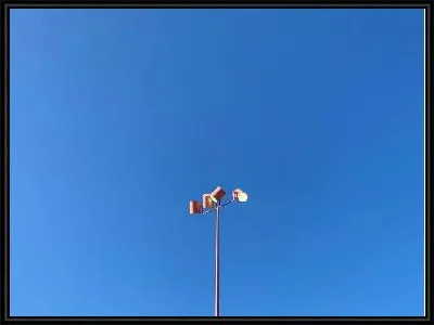 Картина Уличный столб со светильниками