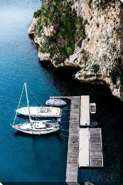 Постер Парусники на причале в Монако