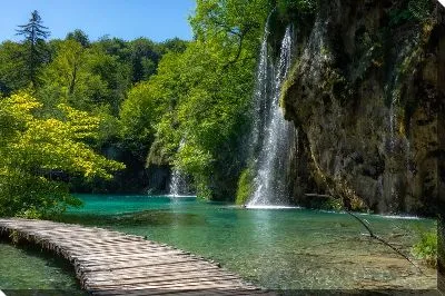 Постер Пирс и водопады