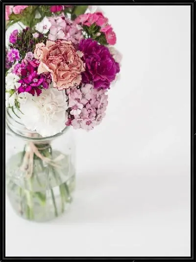 Картина Гвоздики в прозрачной вазе