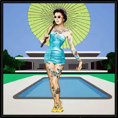 Эми Уайнхаус с зонтом у бассейна