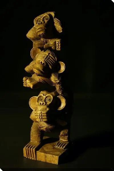 Постер Скульптура из 3 обезьян