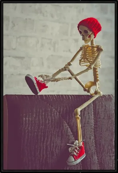 Картина Скелет в красной шапке