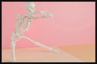 Картина Скелет занимается йогой №3