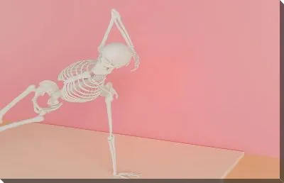 Скелет занимается йогой №5