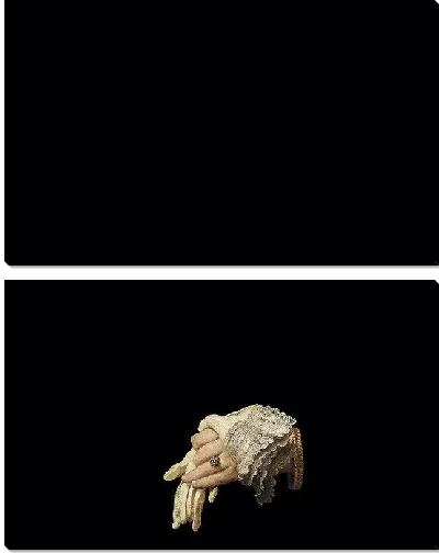 Модульная картина Рука с перчаткой на черном фоне