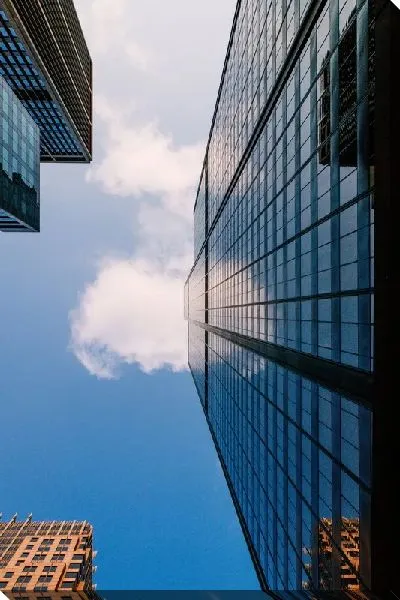 Постер Облака над небоскребом в Чикаго