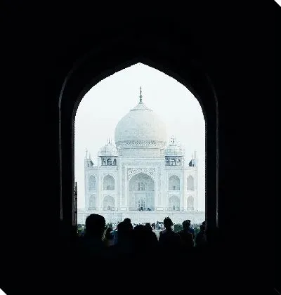 Постер Взгляд на Тадж Махал