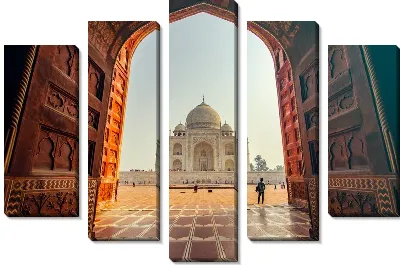 Модульная картина Взгляд на Тадж-Махал из арки