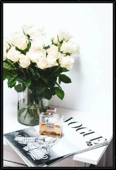 Картина Букет белых роз, духи и журнал