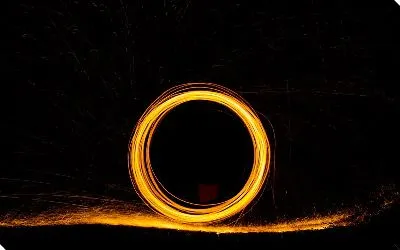 Неоновый желтый круг