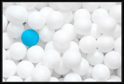 Синий круг и белые круги