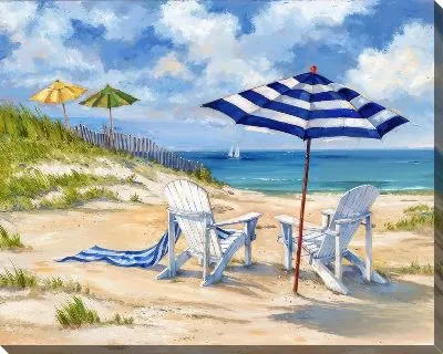 Пляжный отдых под полосатым зонтом