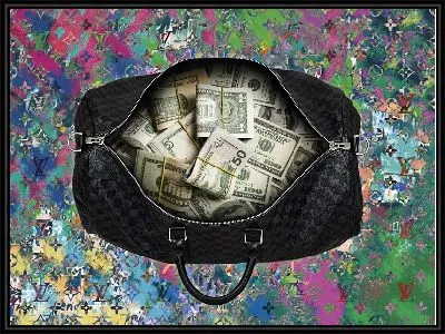 Сумка с долларами