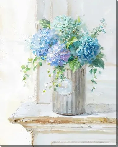 Картина маслом Натюрморт с цветами в ребристом кашпо