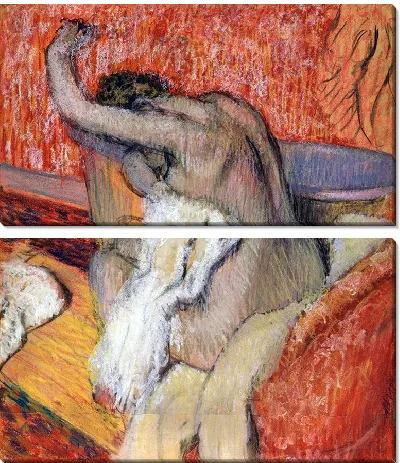 После ванны — Женщина вытирается