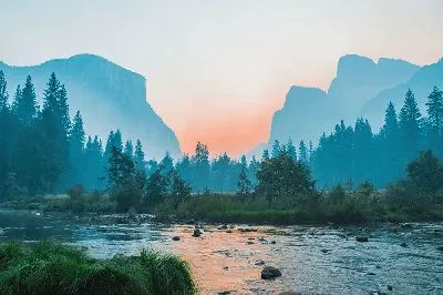 Плакат Горная река на закате