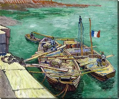 Пришвартованные лодки (набережная, люди разгружают баржи с песком)